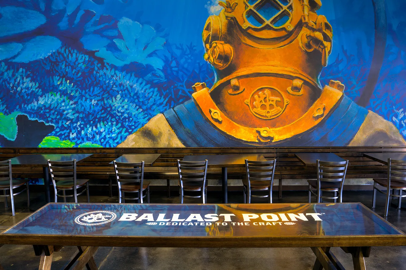 Creative Design Factors for Interior Graphic Systems