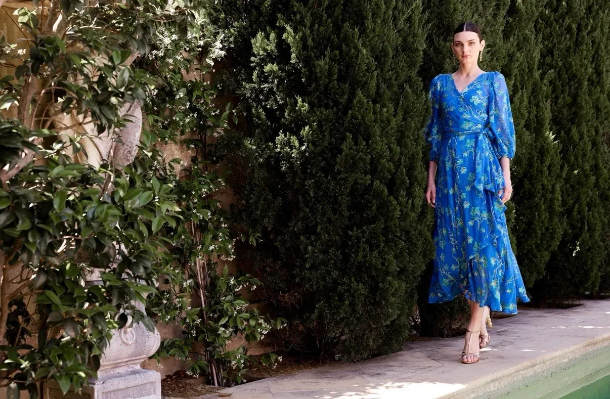 Stylish summer accessories and comfortable shoes for wedding guests attending Buderim boutiques