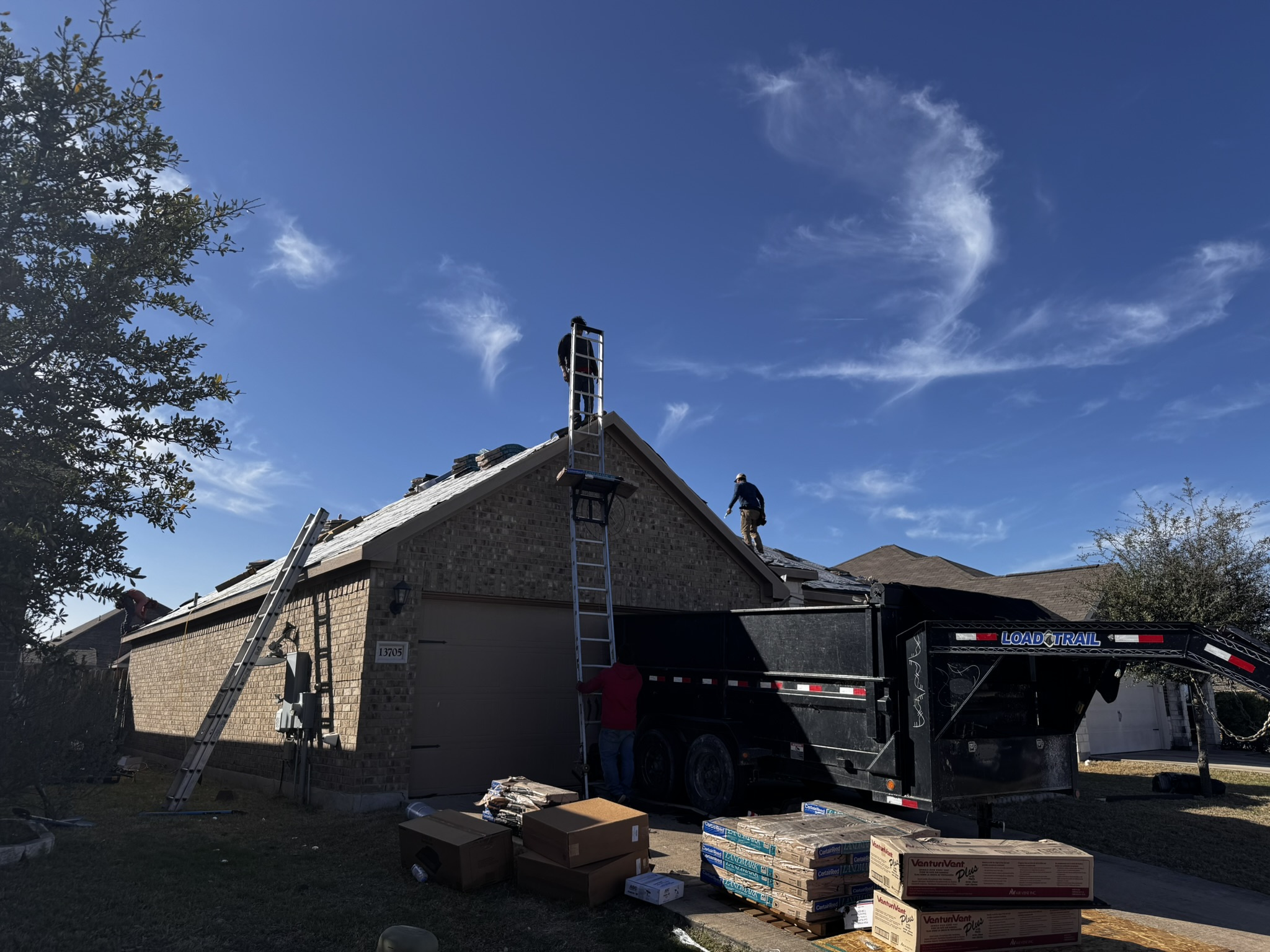 Reasons to Choose Us for Roof Repair