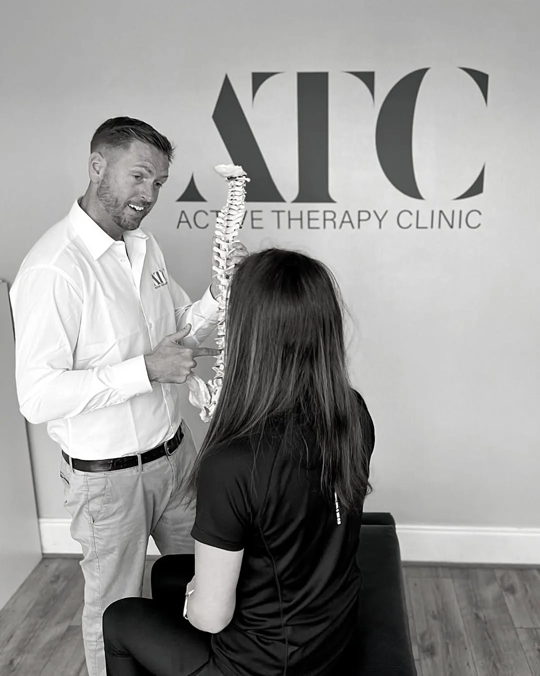 Therapist discussing treatment plan