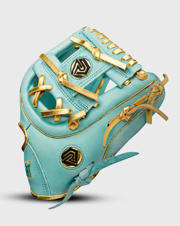 Essential Tips for Selecting Your Perfect Softball Glove