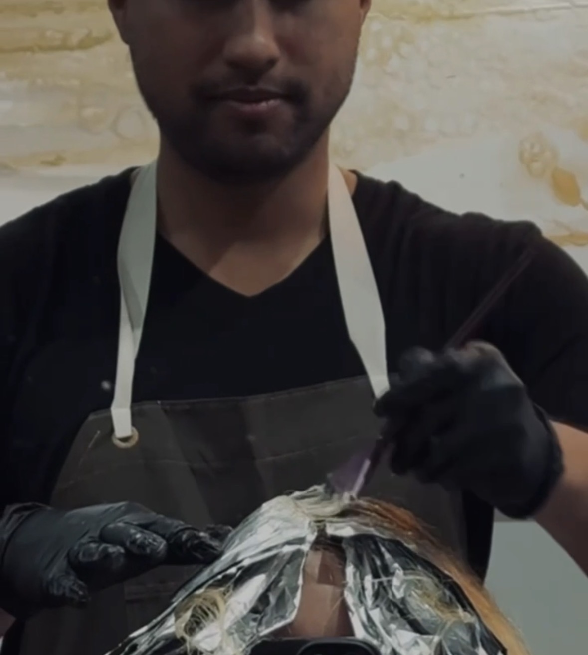 benji pow gray blending specialist in lower haight san francisco applies custom color formulas to disguise grays hair from being obvious