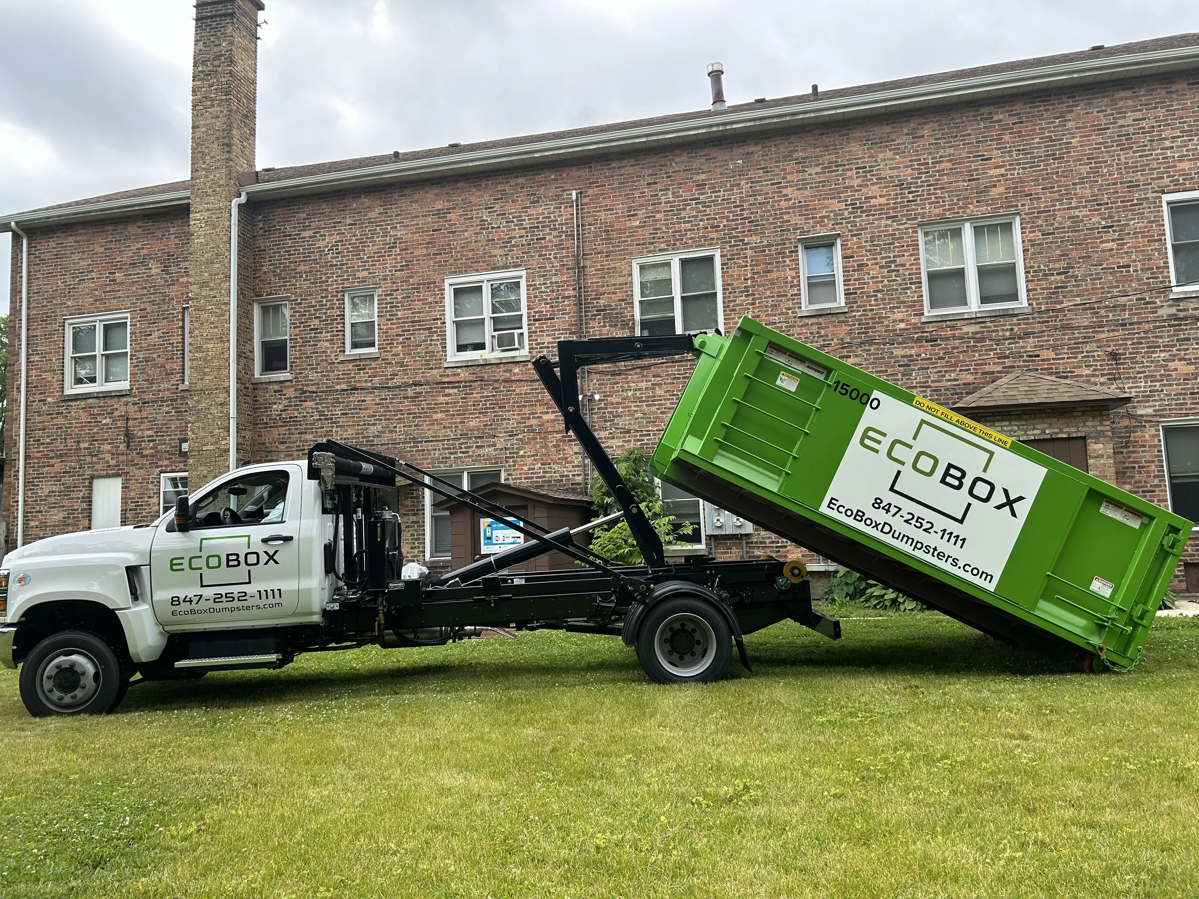 Reasons to Select EcoBox Dumpsters for Your Waste Management