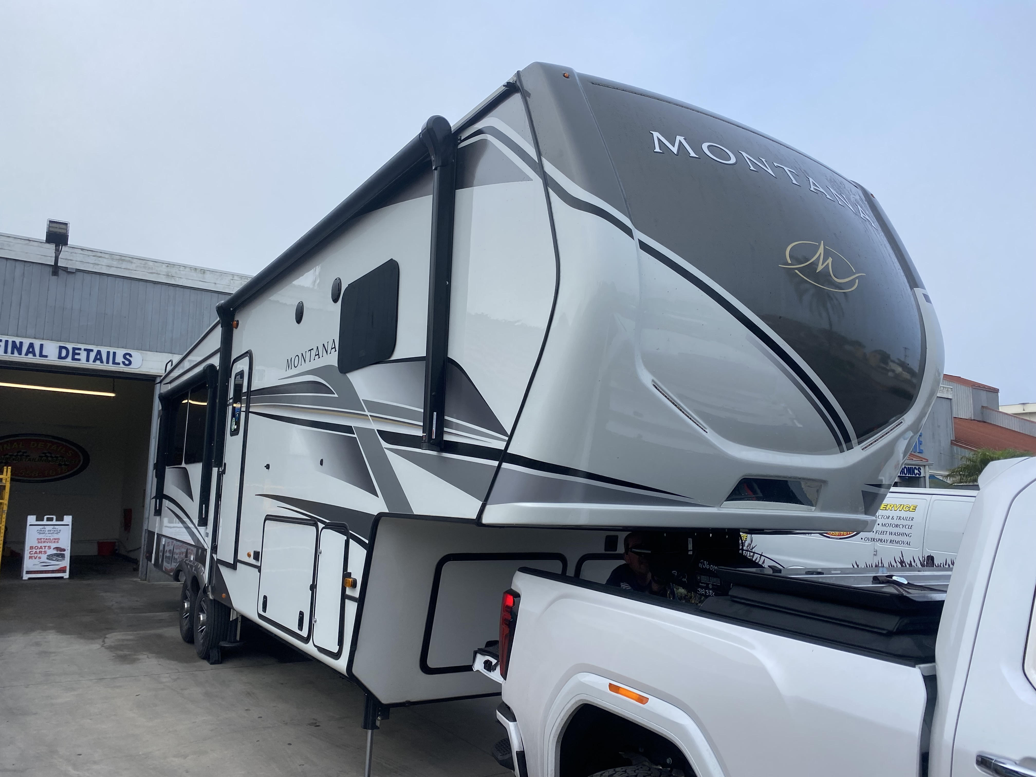 Comprehensive RV and Motorhome Detailing