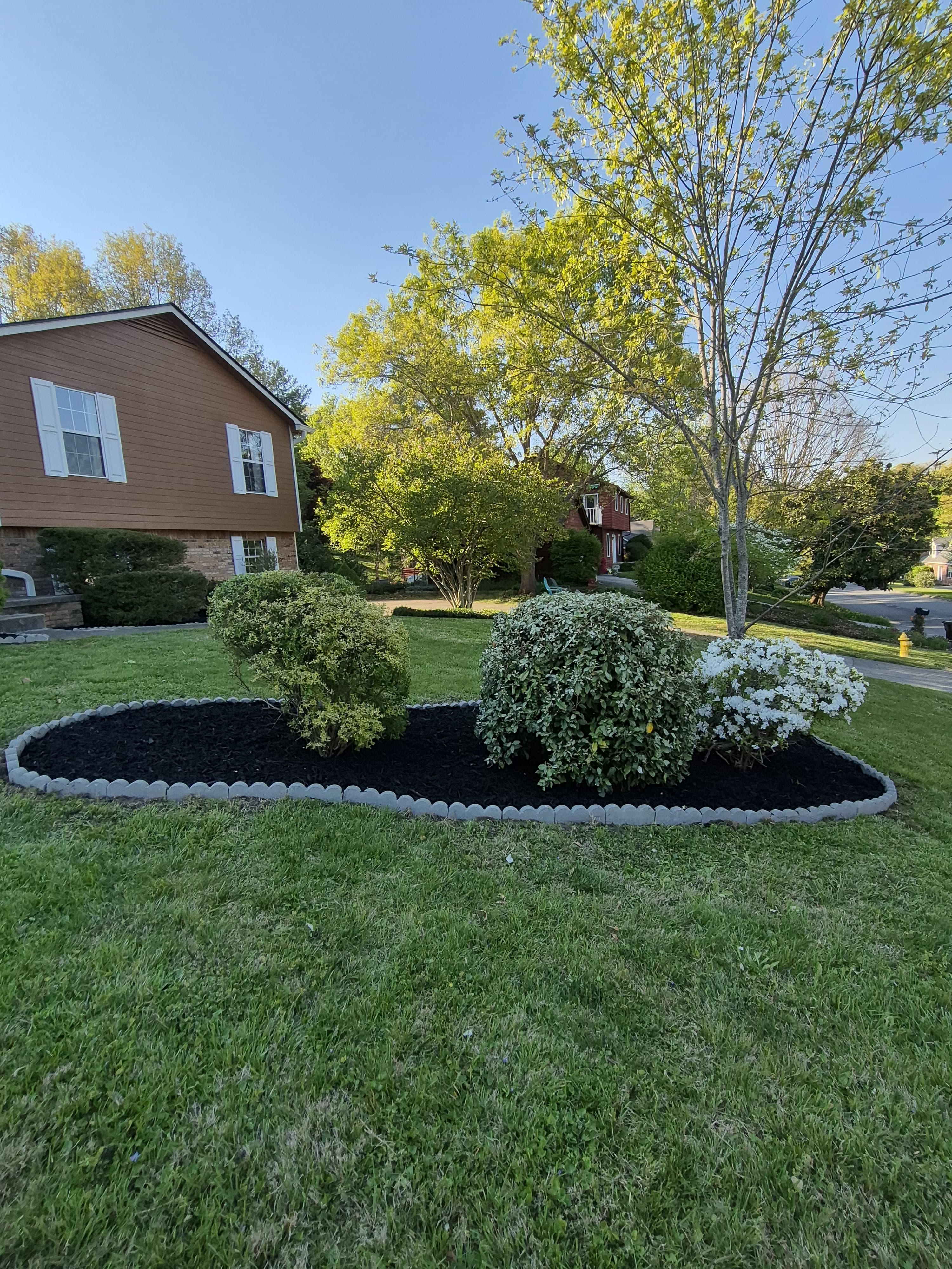 Residential Lawn Mowing in West Hills & Hardin Valley