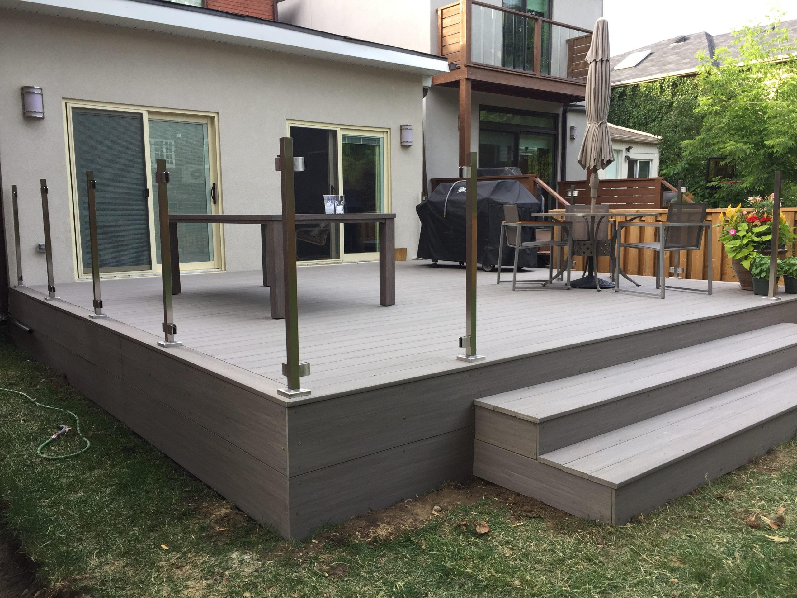 Custom Deck Design and Construction in North York