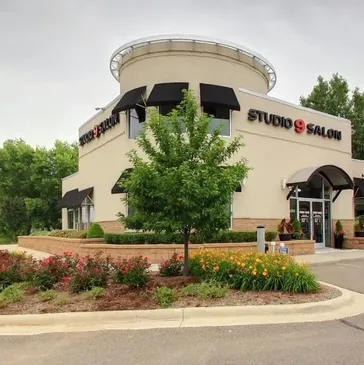 Full-Service Amenities and Decades of Community Loyalty