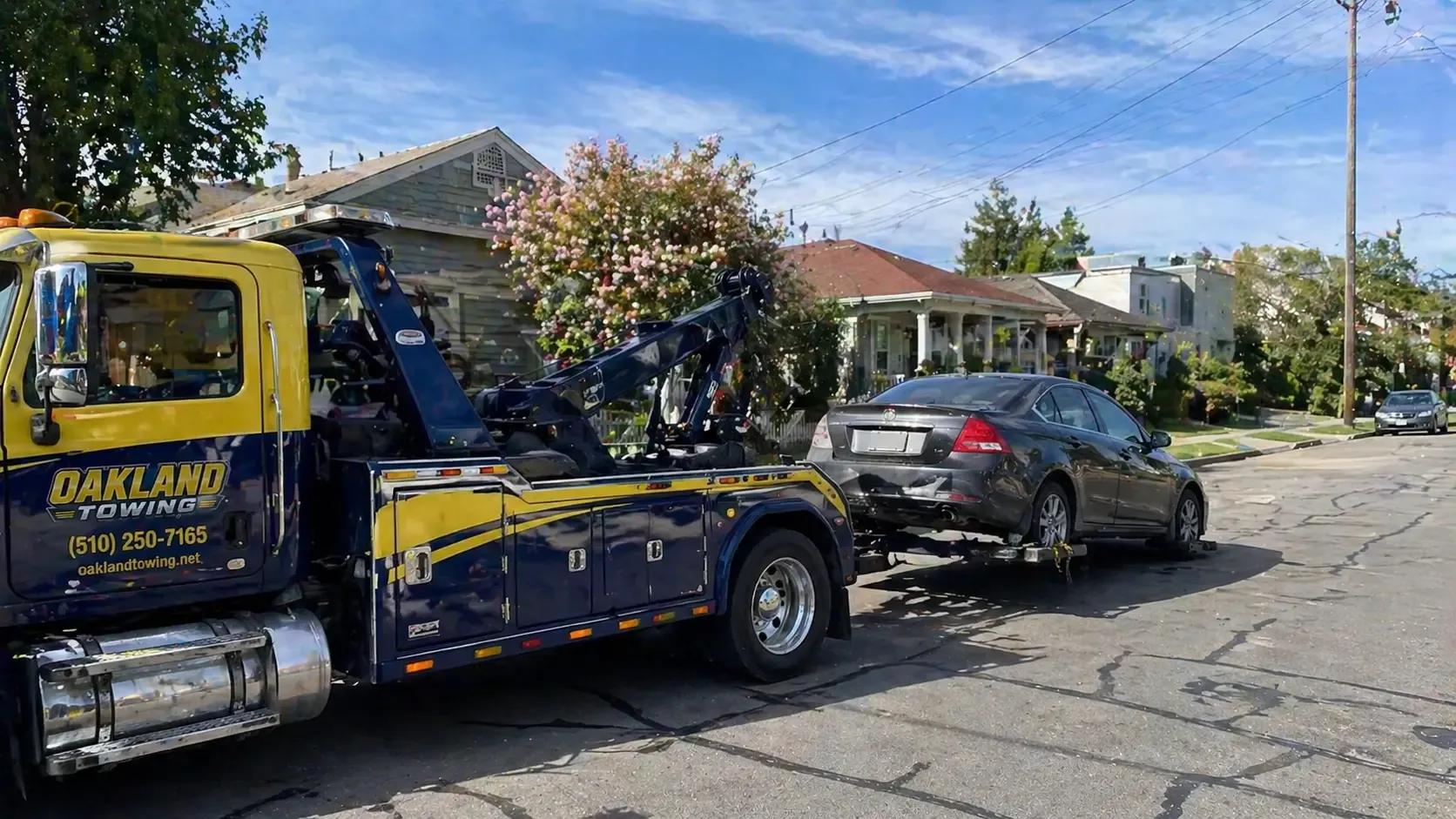 Specialized Towing Services in the Oakland Area