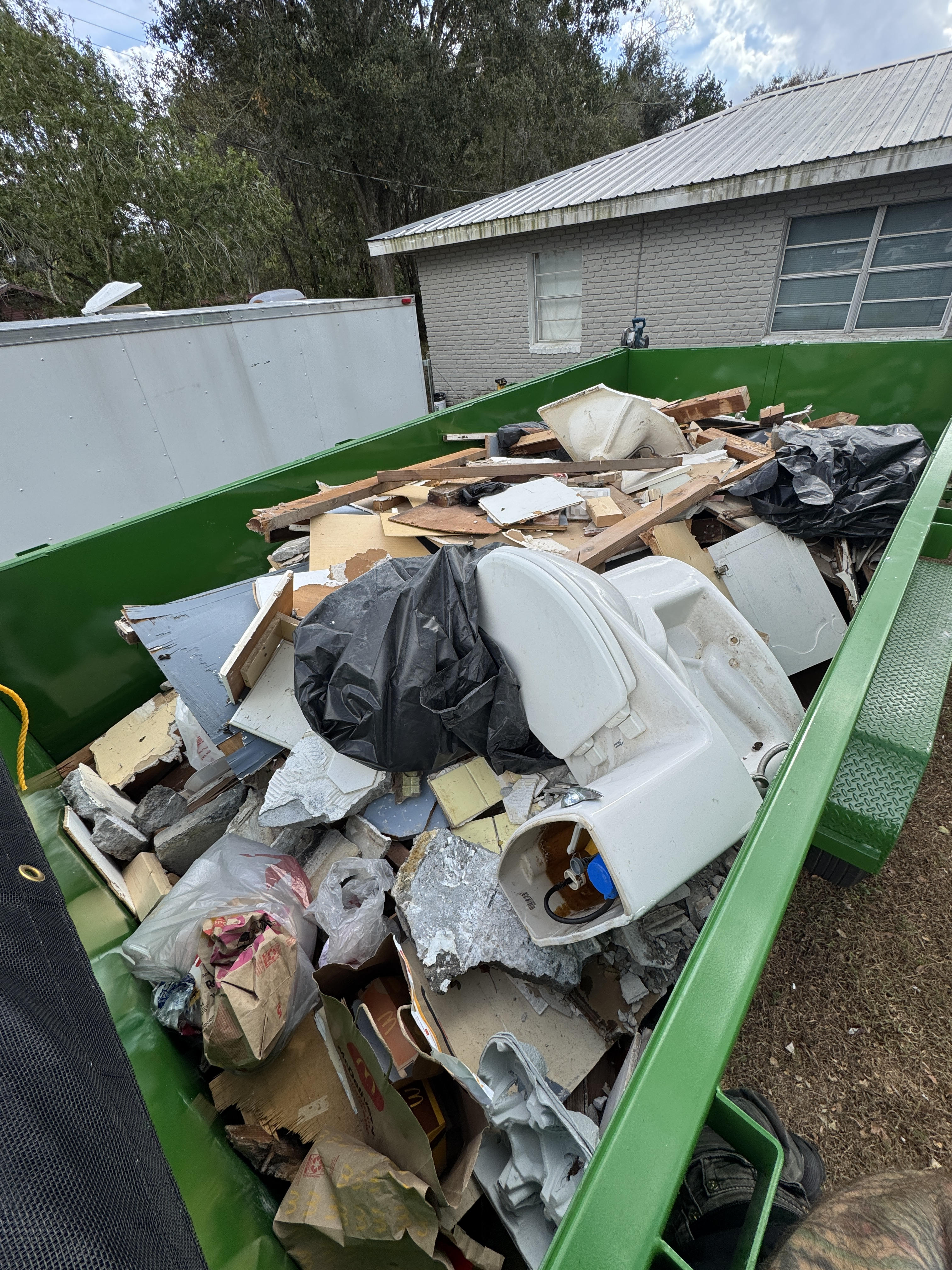 Construction Debris Removal and Contractor Site Cleanup