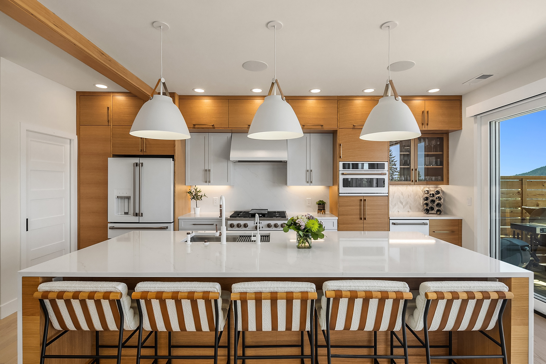 Expert Craftsmanship and Custom Cabinetry