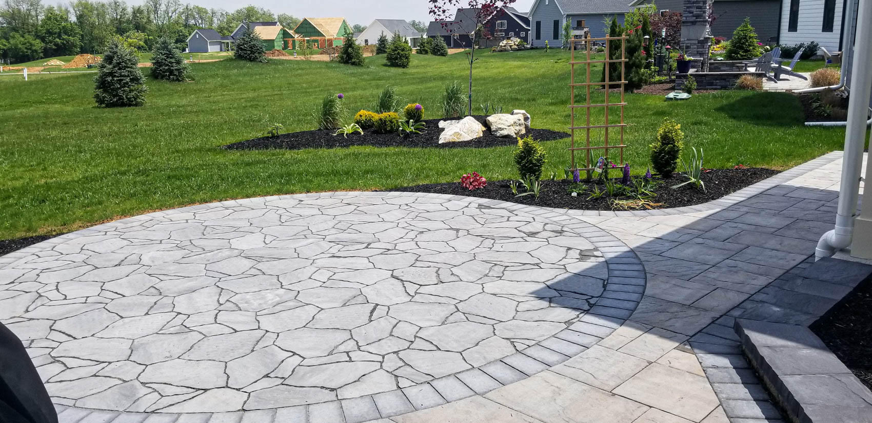 Selecting the Ideal Polymeric Sand for Flagstone
