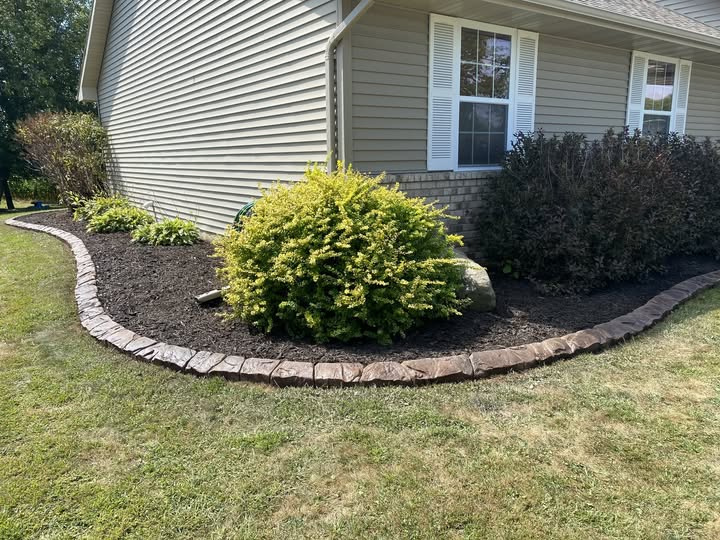 Decorative Concrete Lawn Edging for Eau Claire Properties