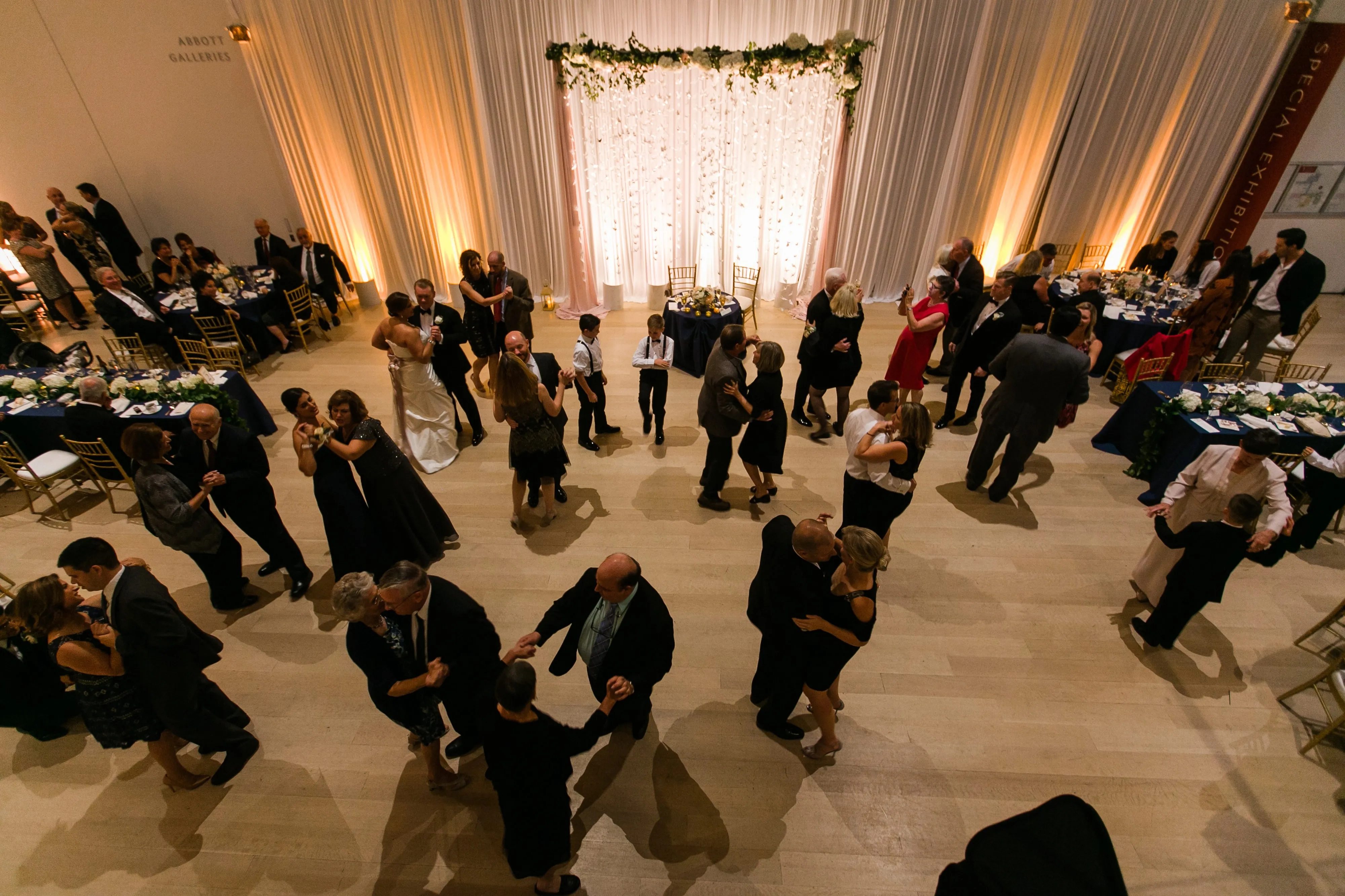 Custom event lighting for luxury reception
