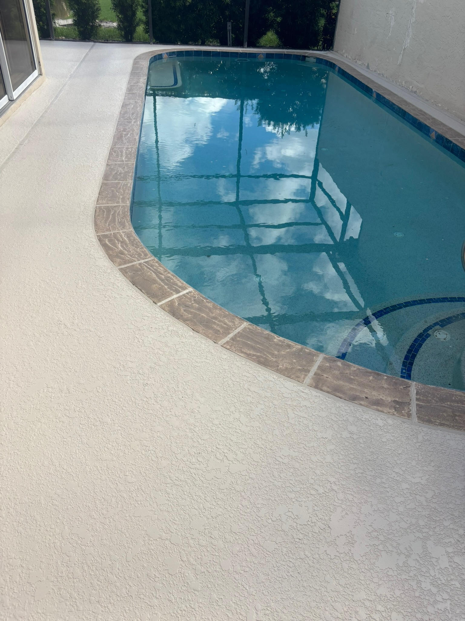 Professional Pool Deck Coatings for Sarasota Properties