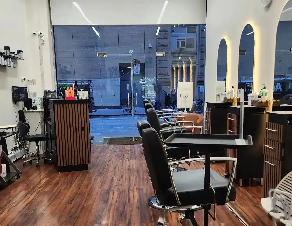Manhattan's Premier Destination for Eyebrow Threading & Expert Waxing