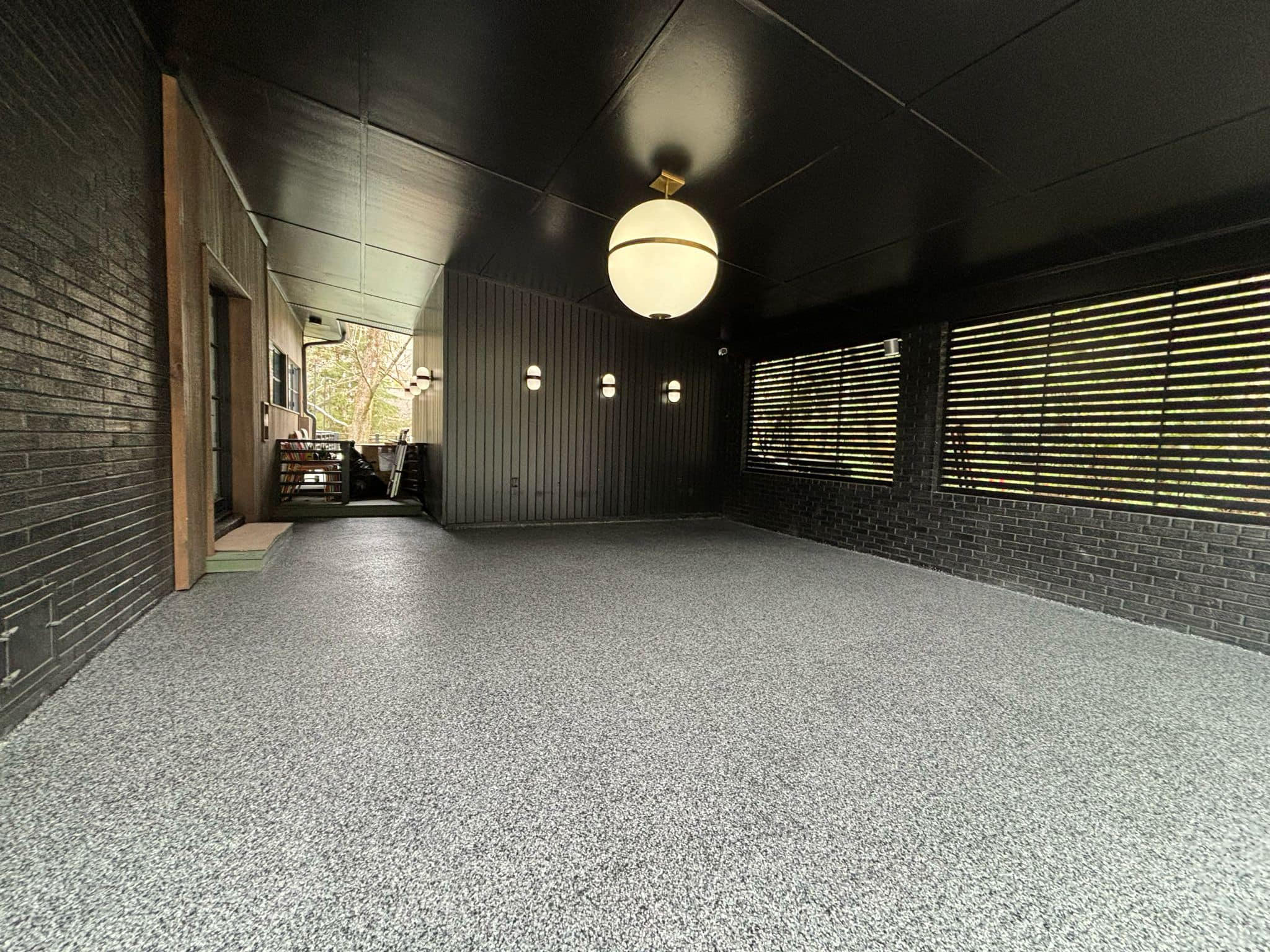 Polyaspartic Topcoat Application for Lasting Gloss and Durability