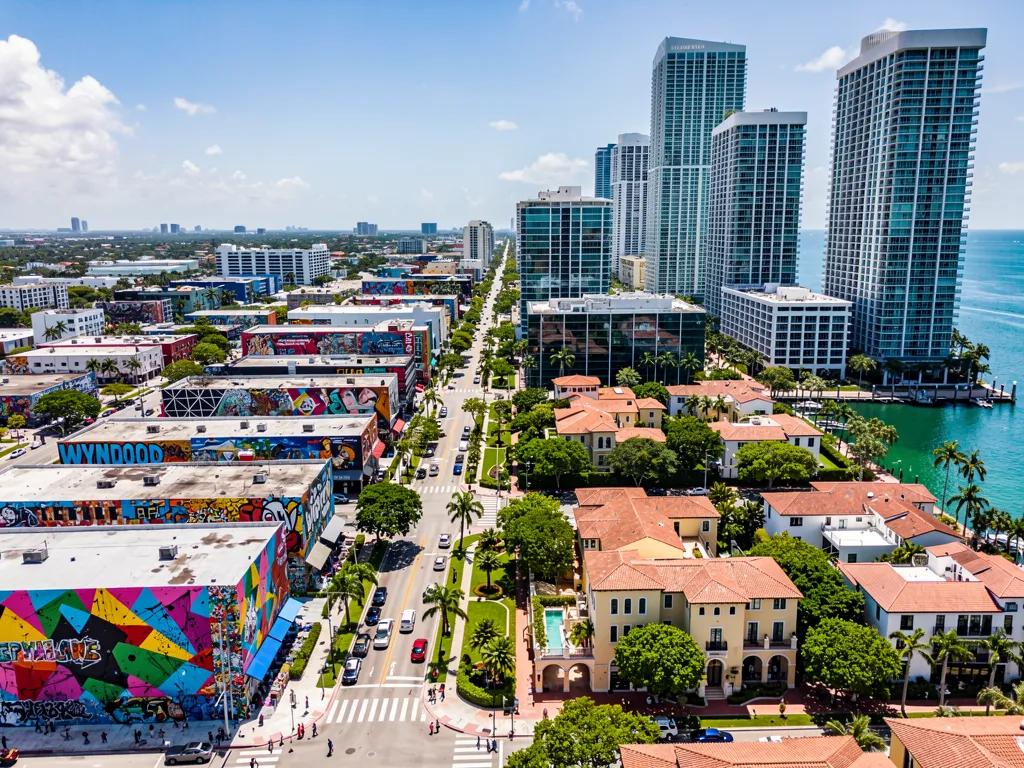 Welche Miami Viertel sind besonders geeignet für deutsche Immobilienkäufer und Investoren