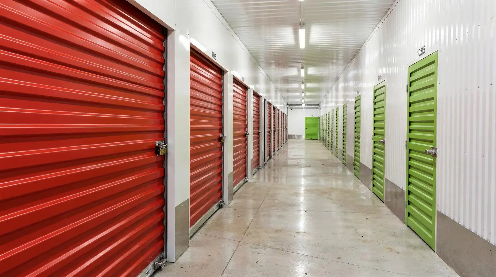 Standard unit sizes such as 10x15, 10x20, 10x25, and 10x30 give renters options based