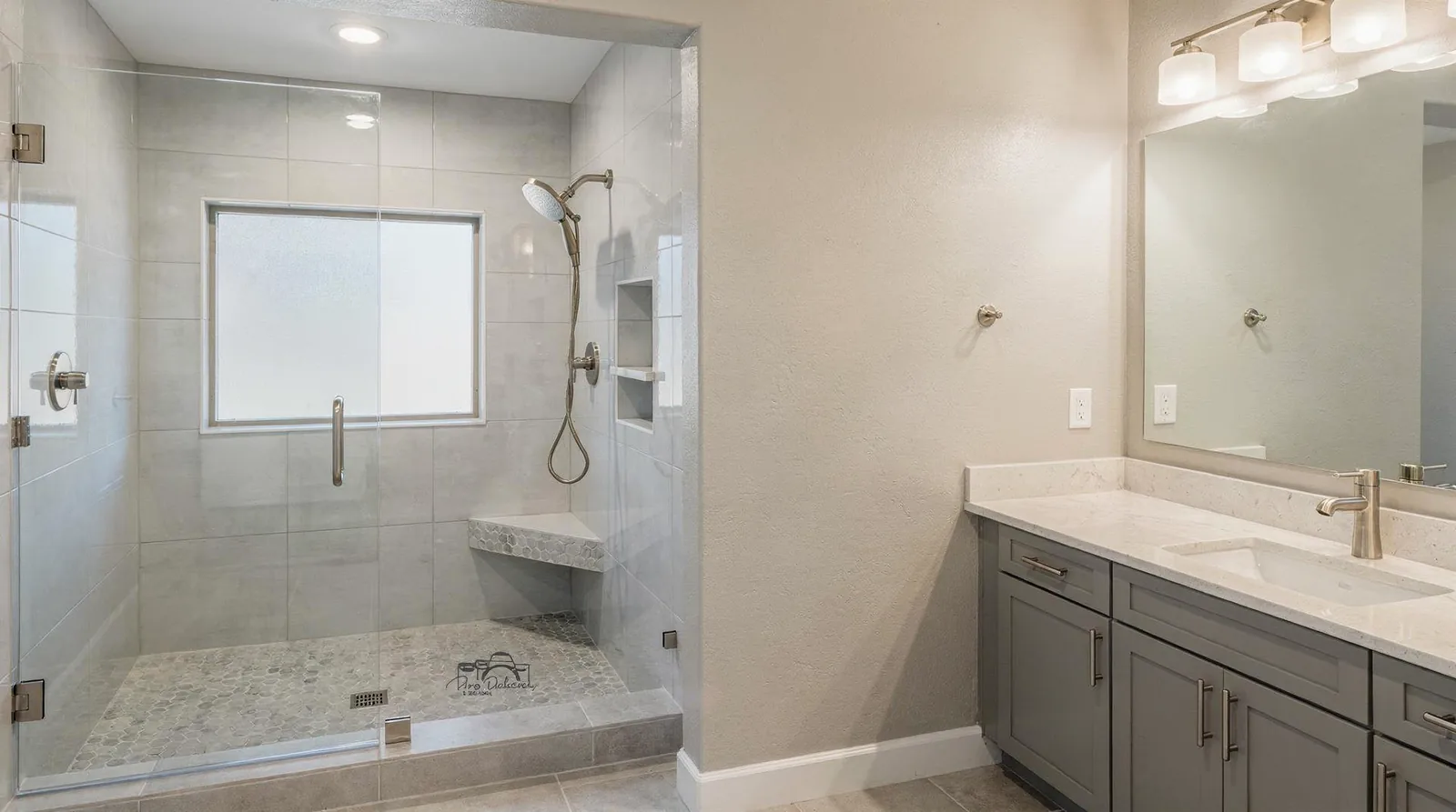 Oro Valley homeowners want a contractor who shows up, prices honestly, and builds the project
