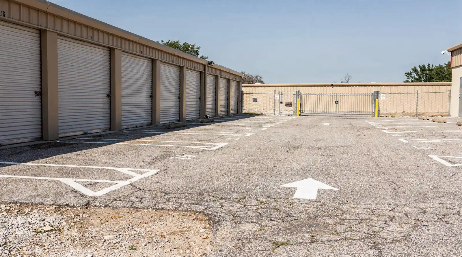 Outdoor storage with dedicated parking spaces suits trailers needing convenient short-term or long-term access.; Open