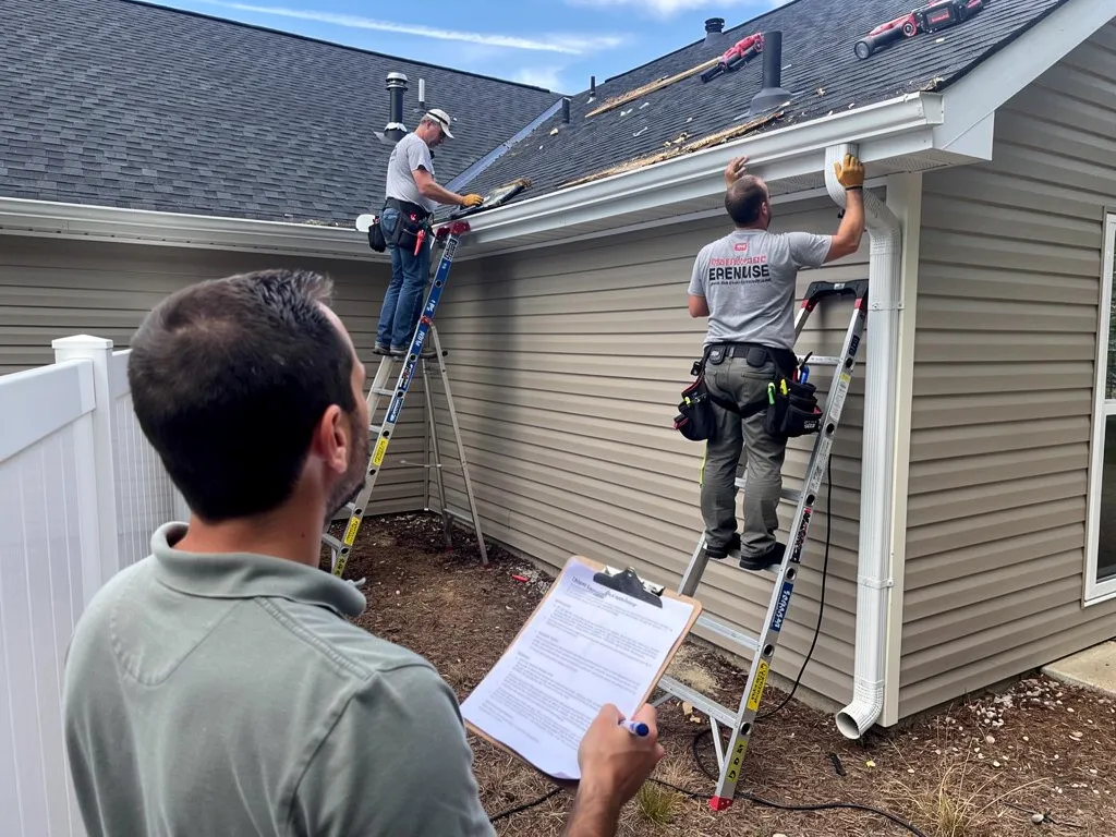 How to Choose Licensed Roofing Contractors for Professional Roof Replacement