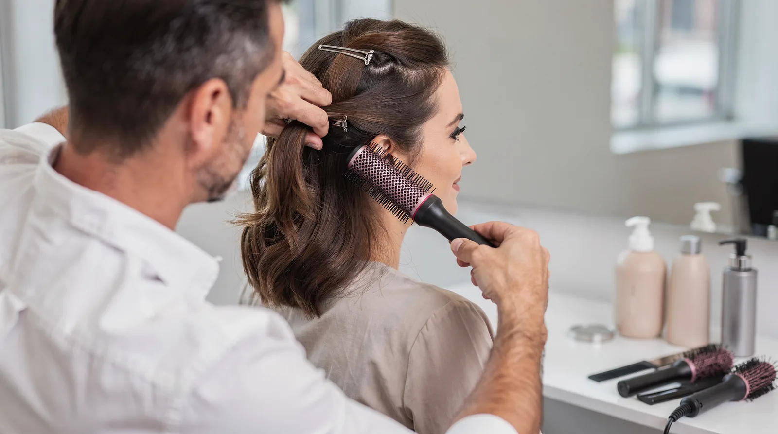 Tugging, tangling, and tired arms are common frustrations that signal a blowout routine needs adjustment
