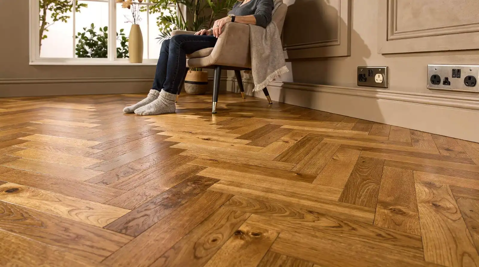 Timber flooring, including engineered wood, is an excellent heat conductor that helps heat travel through