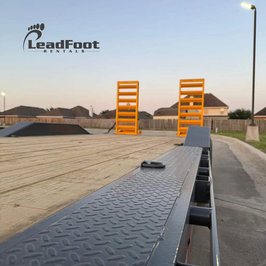 Leadfoot Rentals 24 ft Equipment Hauler