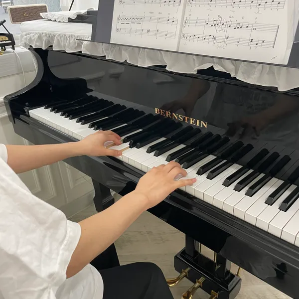 Sangsang Piano USA - Beyond the Concert Hall: How Digital Pianos Are Redefining Music for Everyone 이미지 4