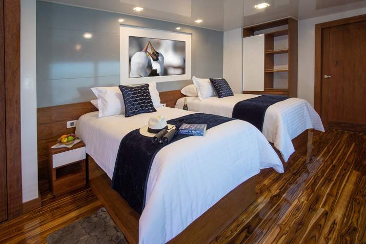 Twin bed | Infinity Yacht