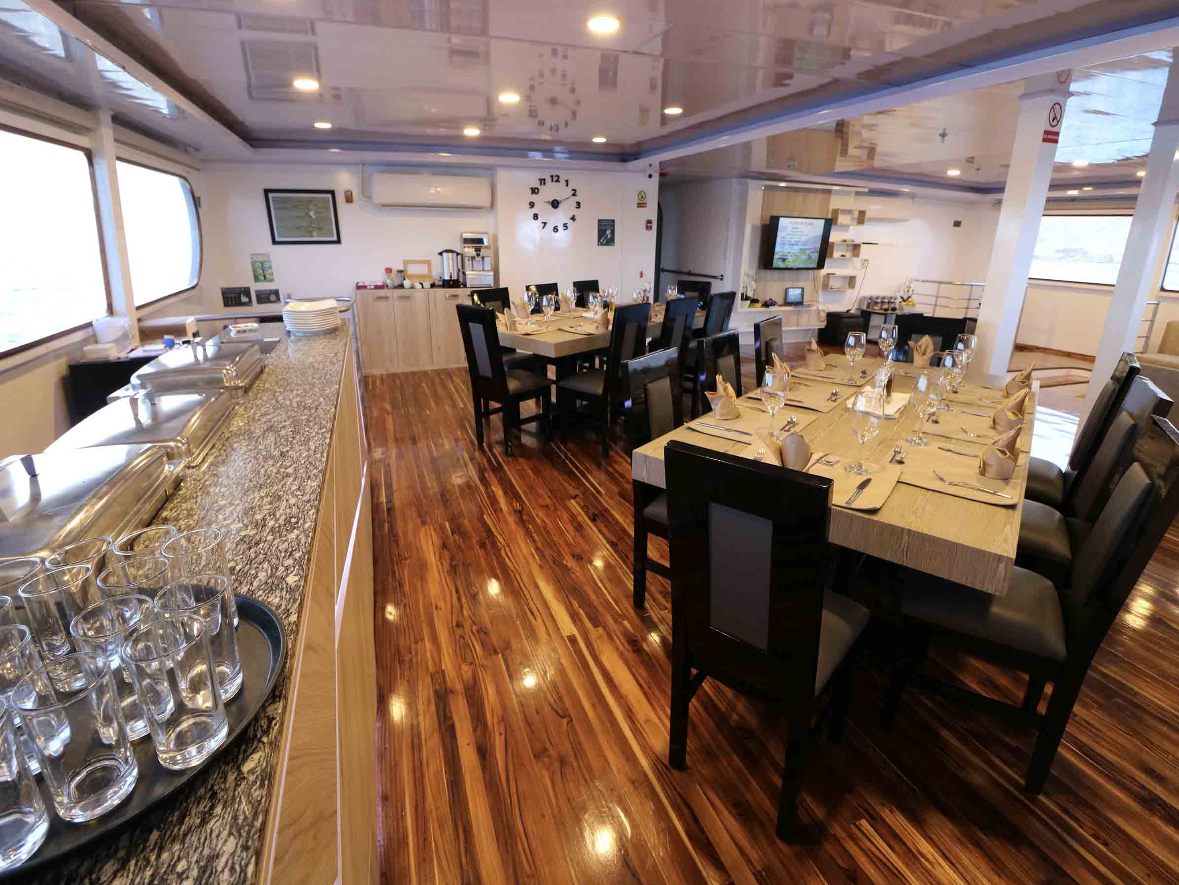 Dining Area | Petrel Catamaran