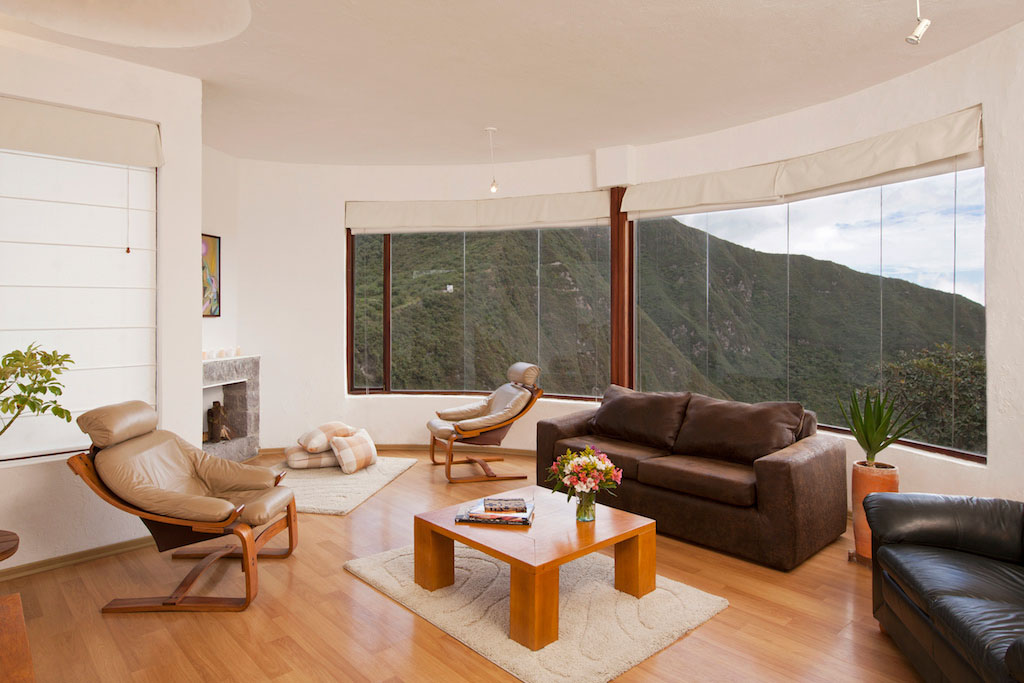 Living room | El Crater Lodge