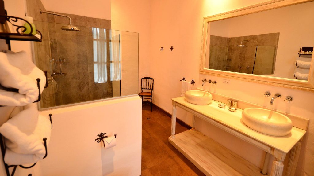 Bathroom | Hacienda Piman 