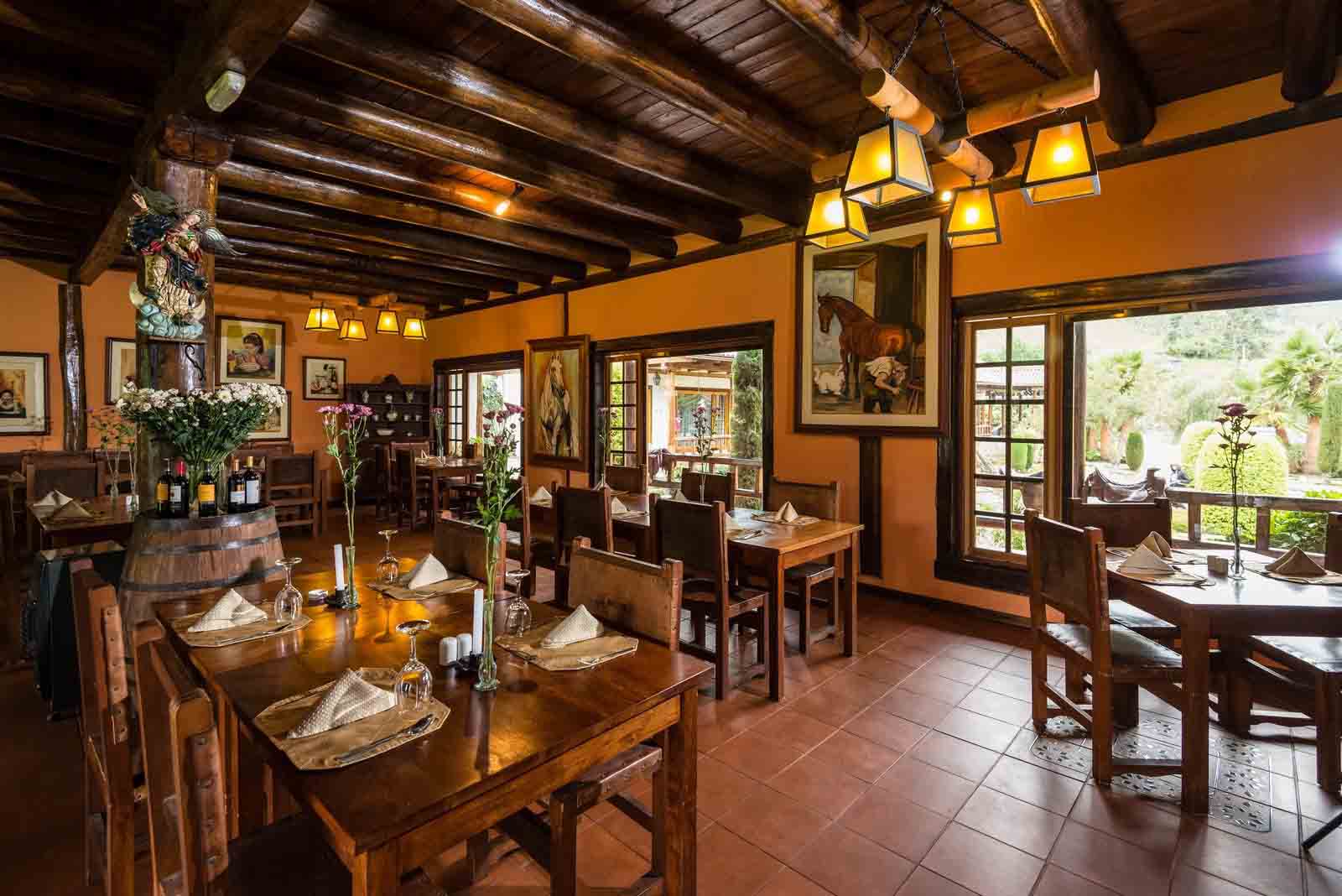 Dining room | Hacienda Leito
