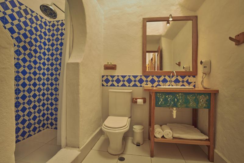 Bathroom | Hosteria Pantavi