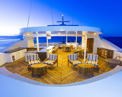 Sun deck | Elite Catamaran