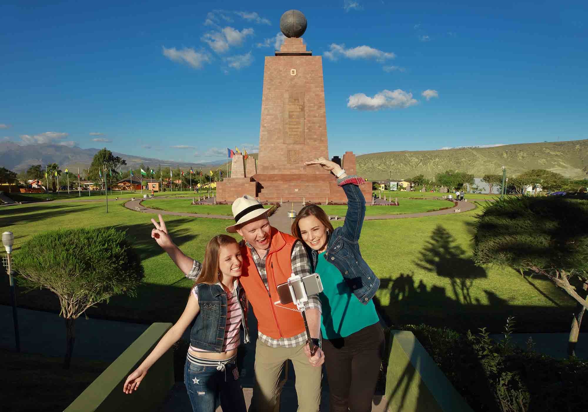 THE BEST TEAM OF GUIDES IN ECUADOR