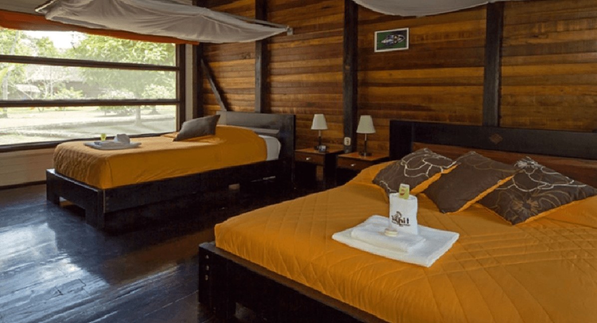 Double cabin | Sani community ecolodge