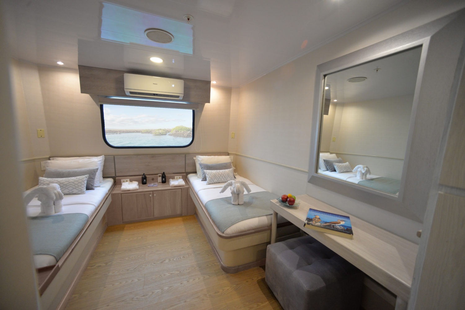 Twin bed | Seaman Journey Catamaran