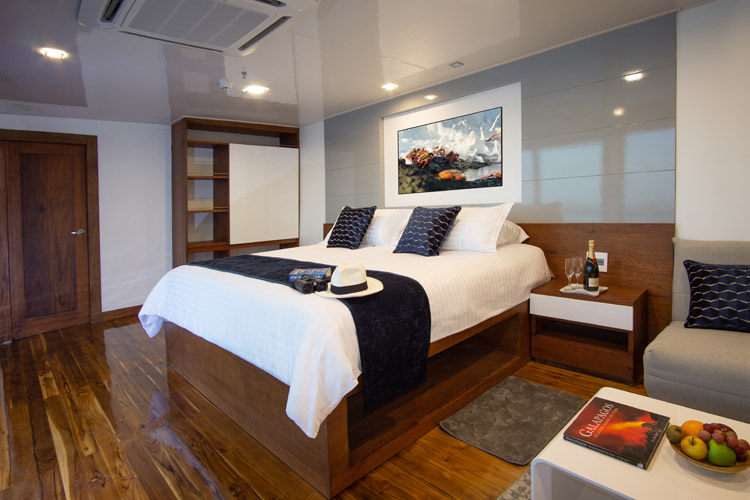 Suite | Infinity Yacht