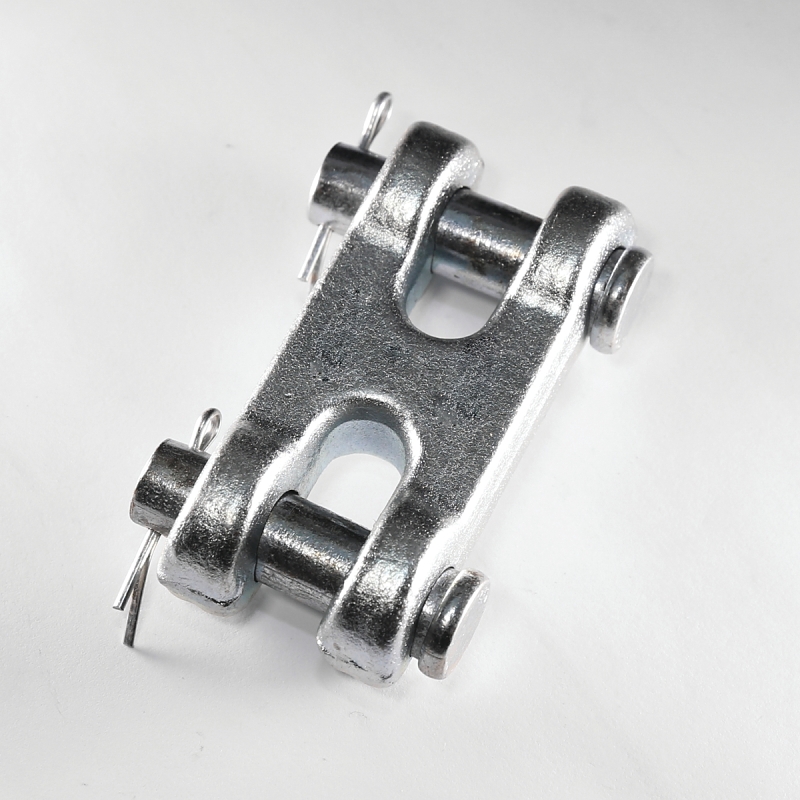 3.25 In. H Farm Screw Pin Clevis Link 5400 Lb Steel Zinc Plated