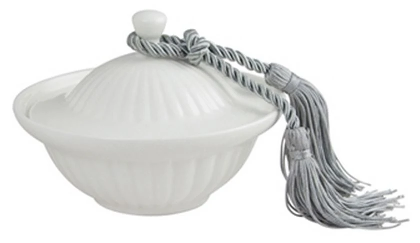 CANDLE POT WITH GOLD/SILVER TASSEL
