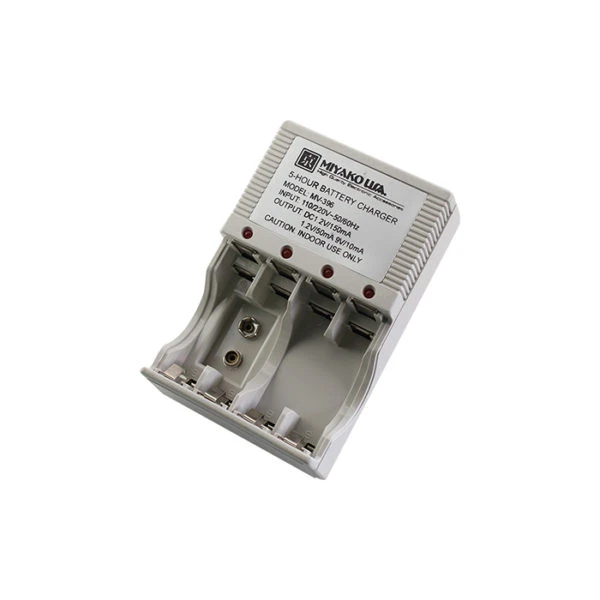UNIVERSAL BATTERY CHARGER