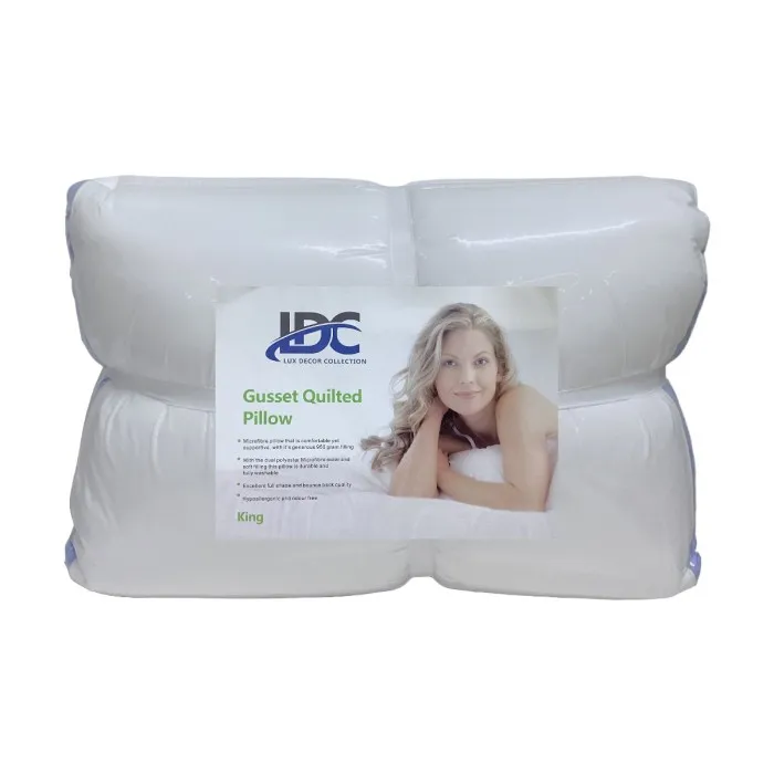 GUSSETED QUILTED PILLOW