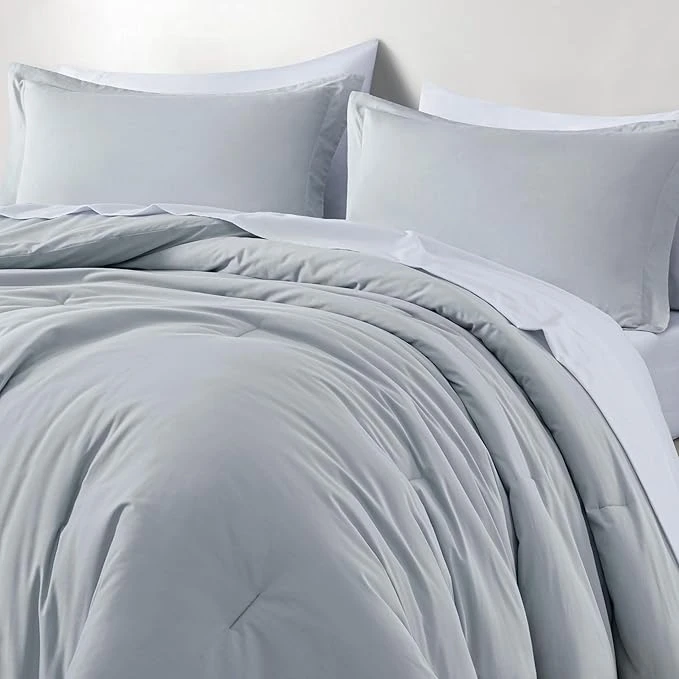 Chezmol Solid Silver Grey 250 Thread Count Quilt