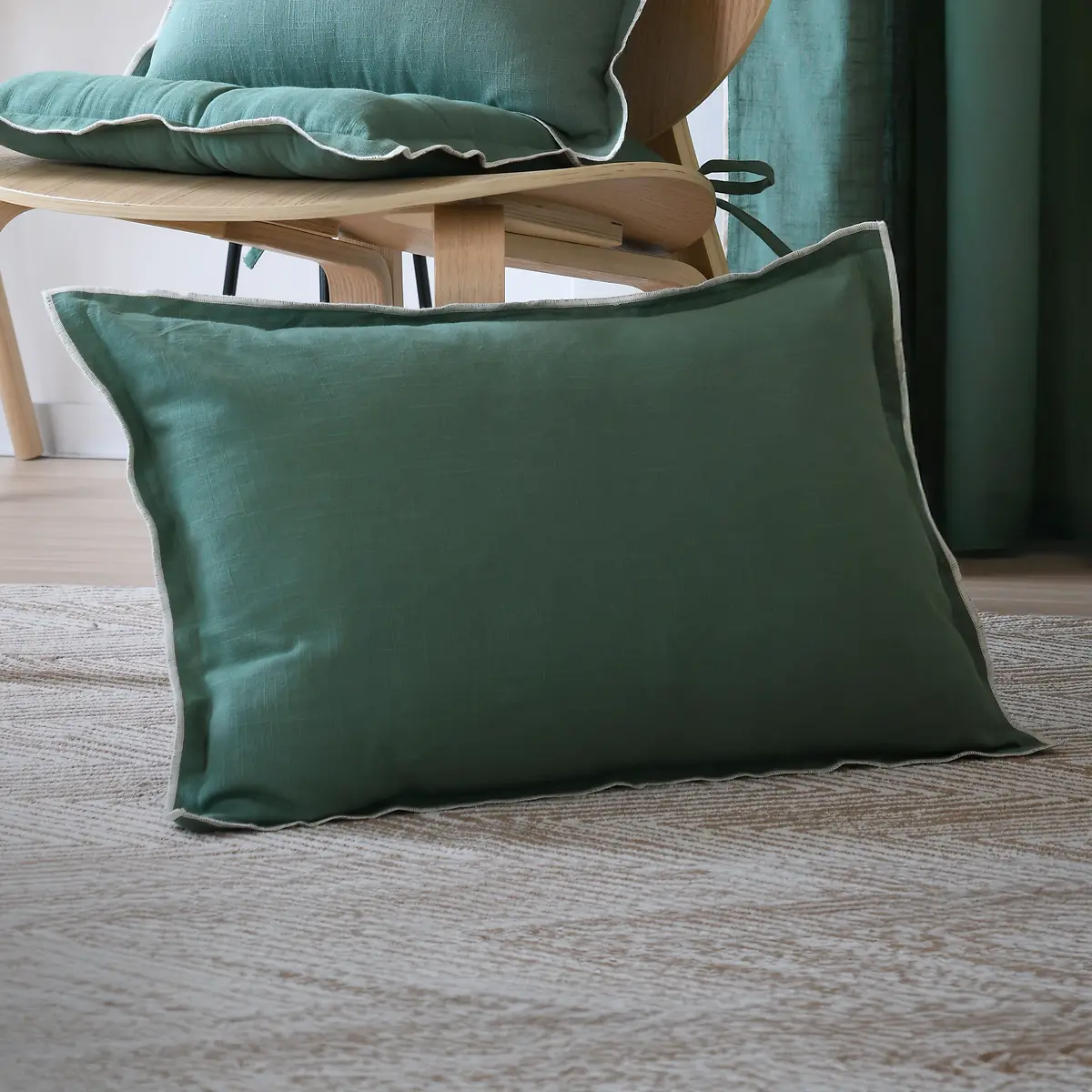 HELIOS CUSHION - GREEN - 40X60 CM
