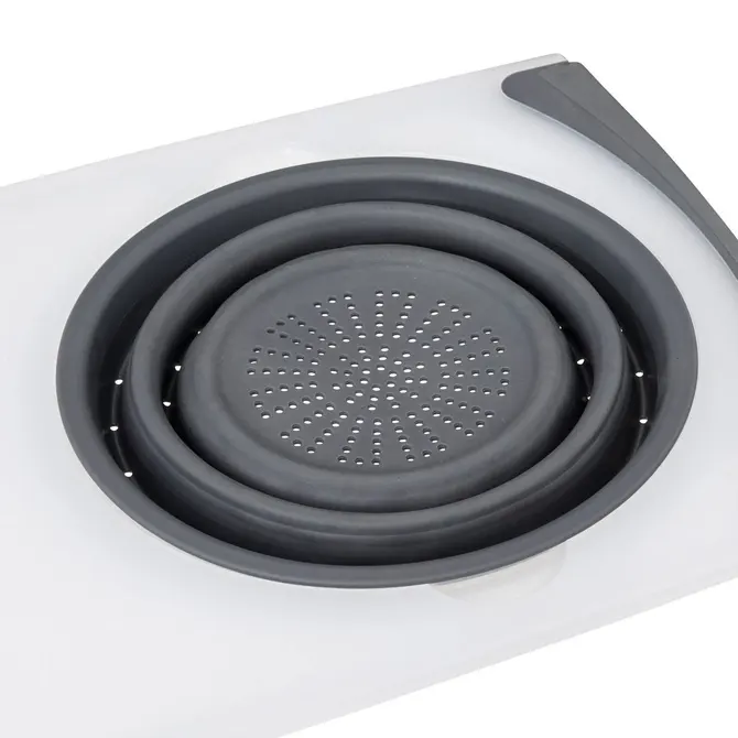 PP CHOPPING BOARD WITH RETRACTABLE SEIVE - GREY