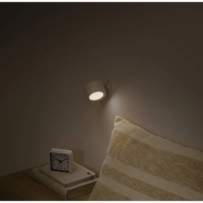 REMOVABLE LED WALL LAMP W/ USB CHARGING - WHITE