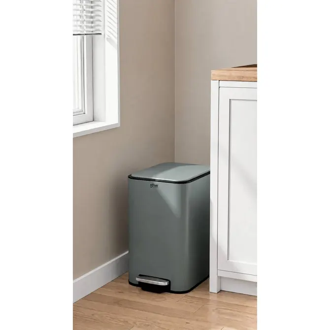 DELTA SLIM METAL PEDAL BIN 20 L - GREEN