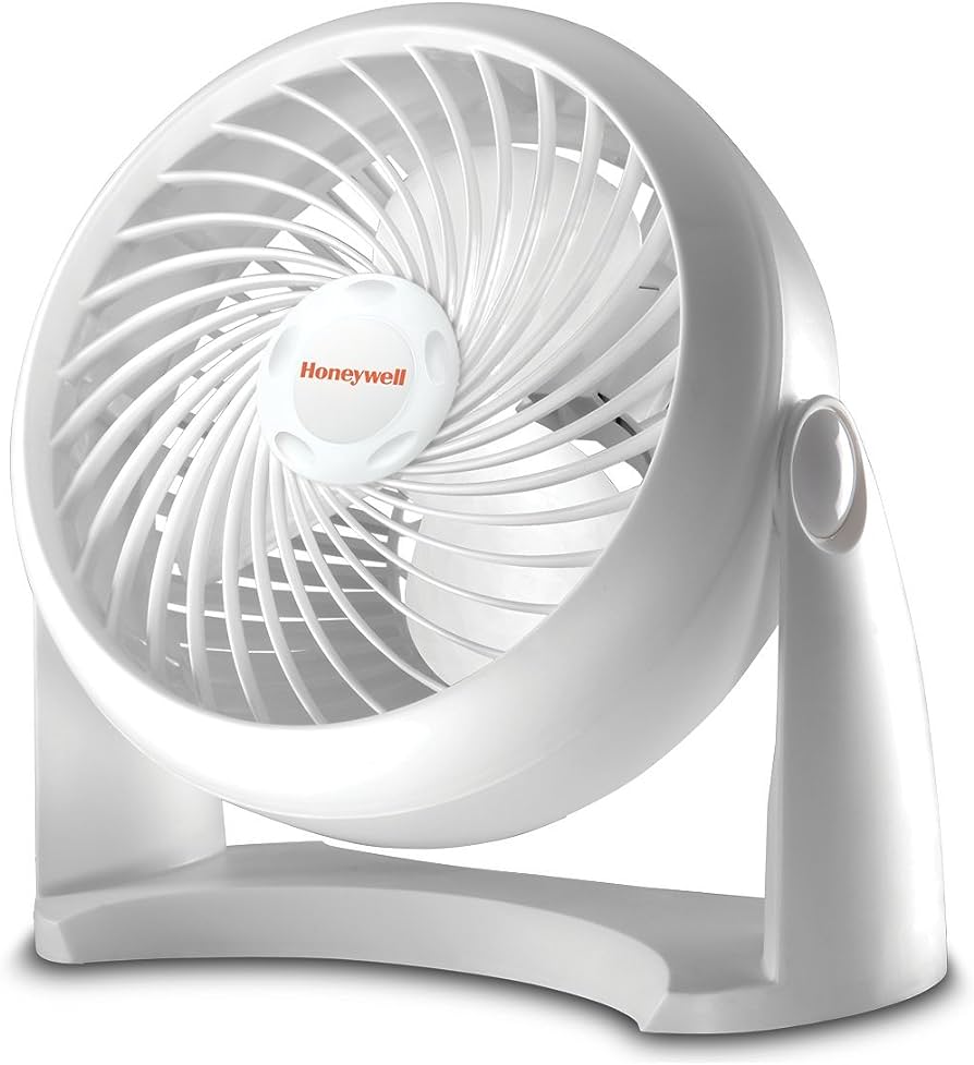 AIR CIRCULATOR FAN - TURBOFORCE TABLE FAN - WHITE
